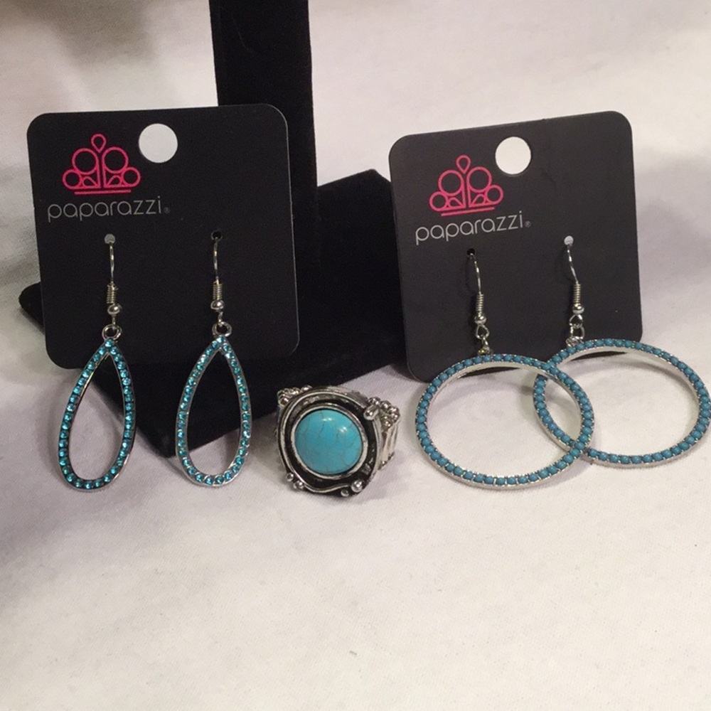 Blue Trio: 2 Earrings & 1 Ring.